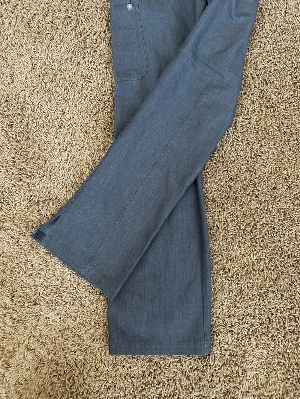 Figs Grey Scrub Set Medium/Small Tall - Picture 2 of 11